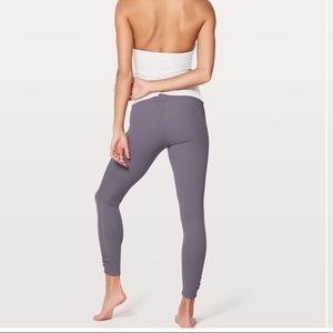 Lululemon Awakening Tight *Taryn Toomey Collection 25"
Magnum